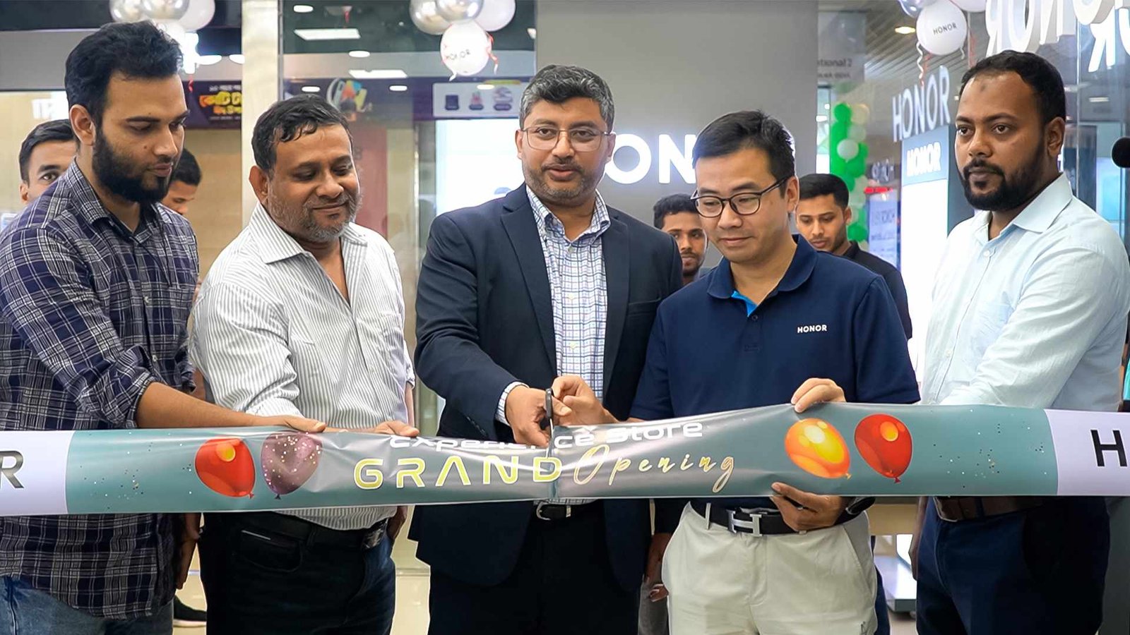 Honor launches two new Brand outlet in Jamuna Future Park